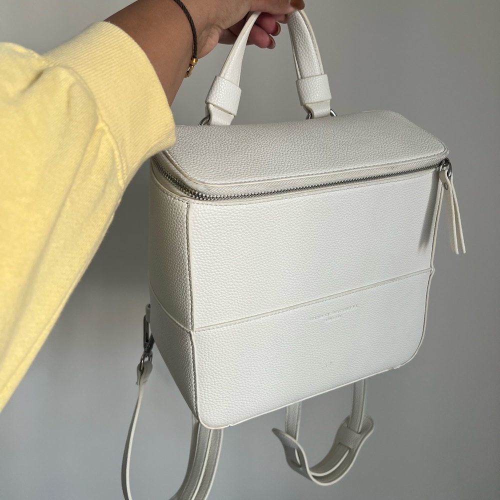 Brandon Blackwood White Textured Leather Portmore Backpack